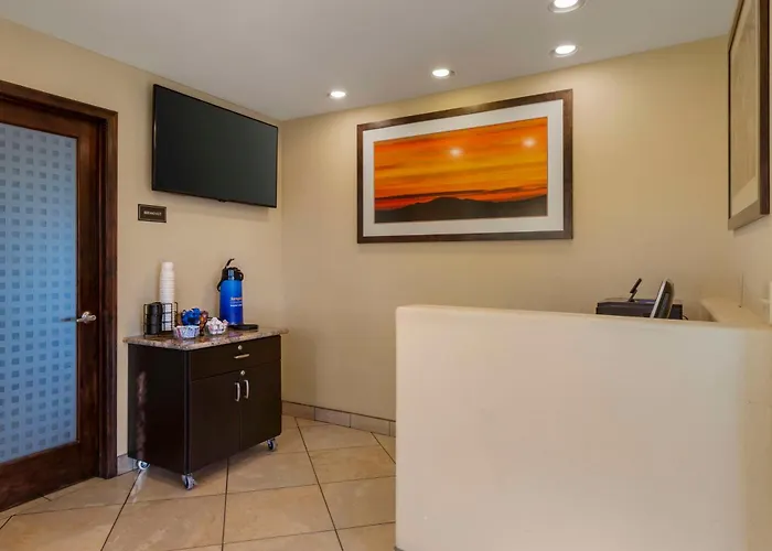 Western Desert 3* Safford