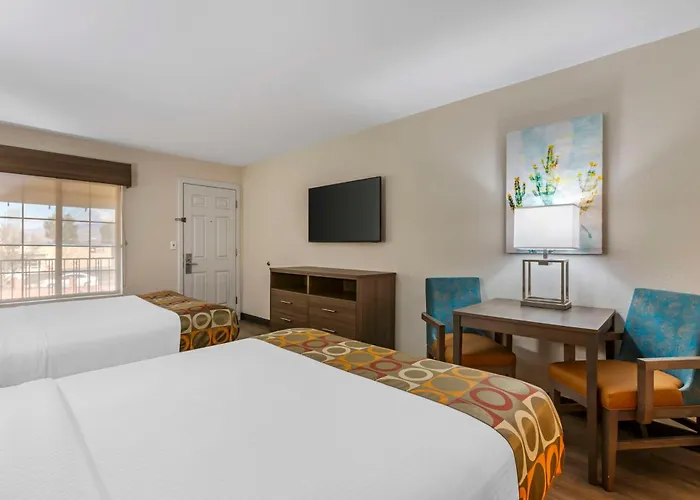 Western Desert Inn