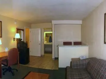 Western Desert Inn