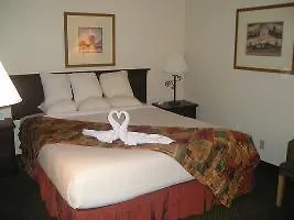 Western Desert Inn